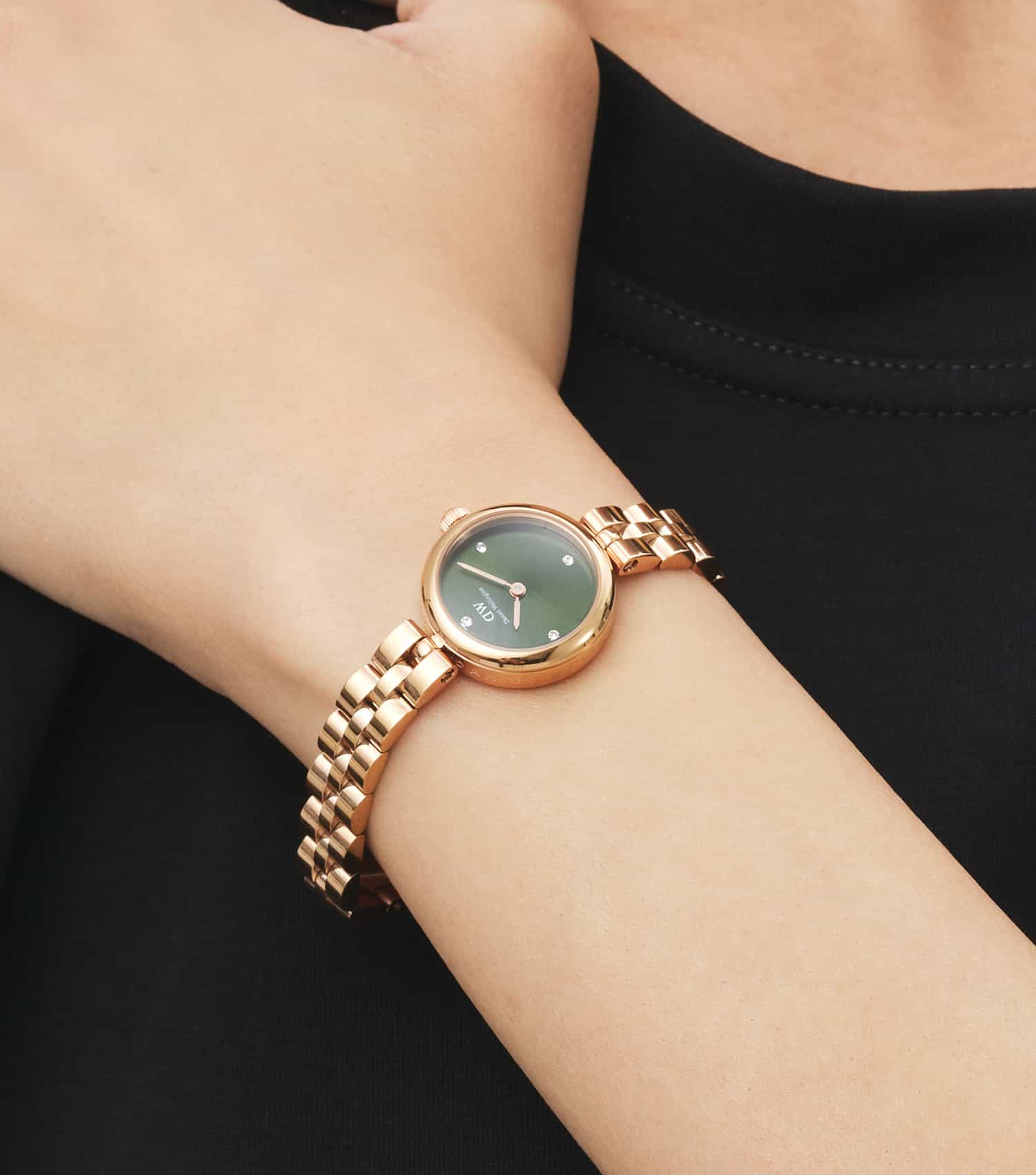 Women Elan Jewelry Quartz Watch 22mm