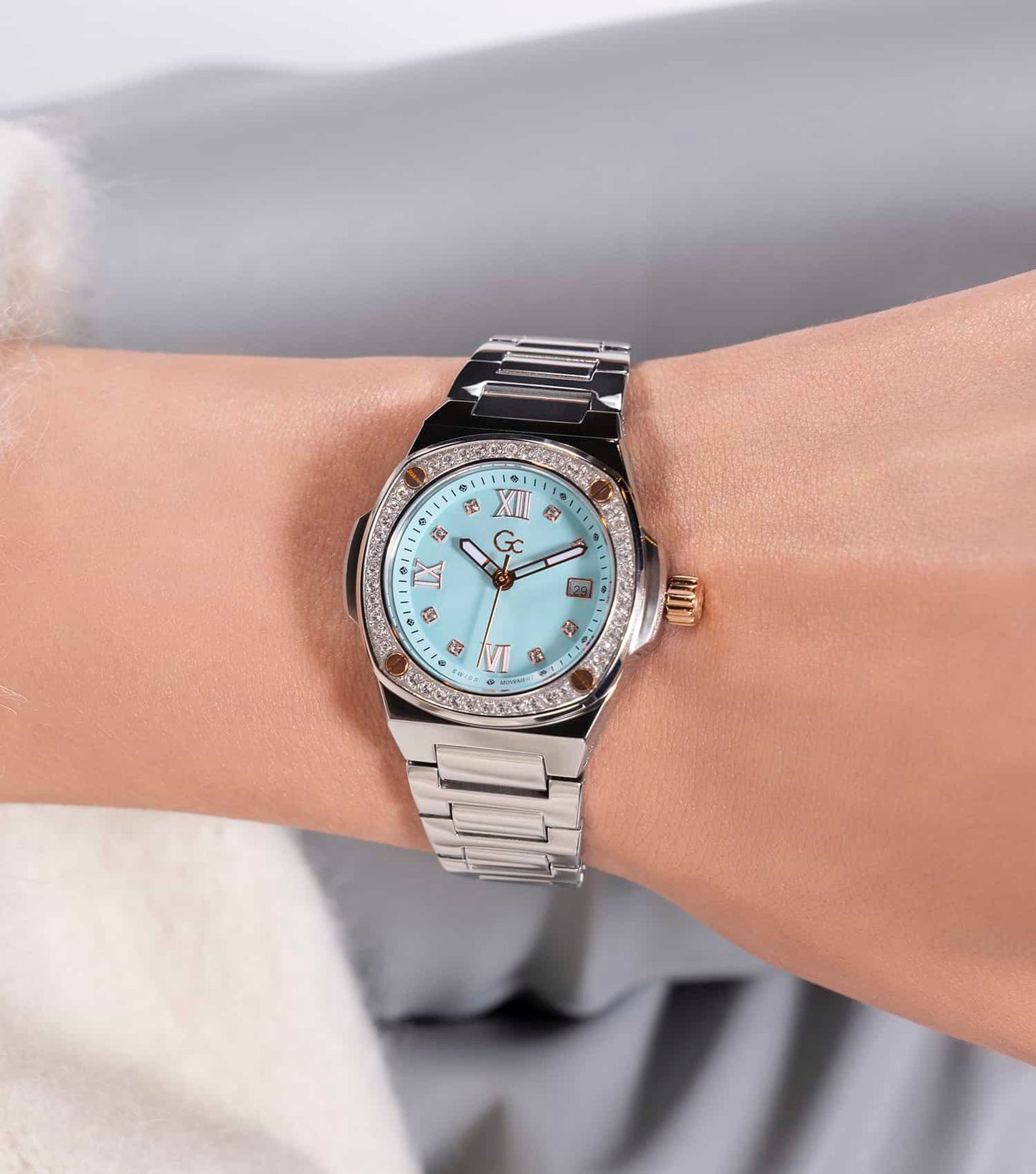 Women Coussin Shape Mini Quartz Watch 30 Mm